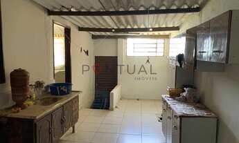 Imagem 6: Casa à Venda em Marília praticamente. no centro. Agende uma visita!