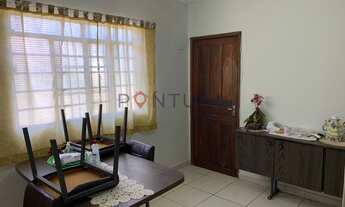 Imagem 4: Casa à Venda em Marília praticamente. no centro. Agende uma visita!