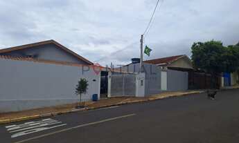 Imagem 2: Casa venda Ocauçu Centro 3 quartos suíte piscina R$ 620mil aceita permuta imobiliária Marí