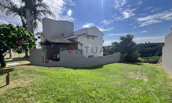 Imagem 2: Casa de Luxo no Condomínio Garden Park em Marília-SP: 5 Quartos, 5 Suítes, Piscina, Lago