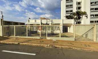 Imagem: Casa grande para Alugar em Marília no Bairro