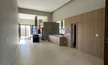 Imagem 3: Casa em Condomínio de Luxo com 3 Suítes no Jardim Tropical, Marília-SP!