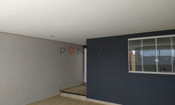 Imagem 3: Casa à venda com 2 suítes e localização privilegiada em Marília-SP no Jardim Aeroporto. V