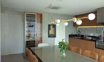 Imagem 2: Impecável apartamento c/ todo reformado, varanda gourmet, 4 quartos na Vila Mariana, São P