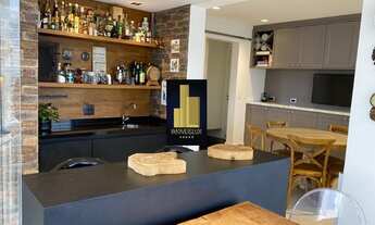 Imagem 6: Apartamento de luxo reformado, com varanda gourmet, 4 suítes e 4 vagas de garagem no coraç