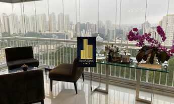 Imagem 4: Apartamento de luxo reformado, com varanda gourmet, 4 suítes e 4 vagas de garagem no coraç