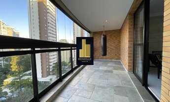 Imagem 2: Luxuoso apartamento à venda em São Paulo-SP, na Vila Andrade: 4 quartos, 3 suítes, 2 salas