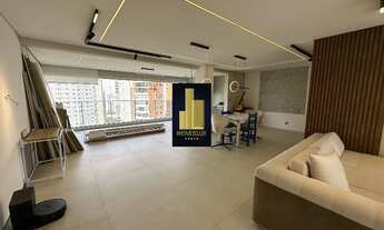 Imagem 5: Apartamento de Luxo à Venda em Localização Privilegiada: 3 Quartos, 3 Suítes, 3 Salas, 5 B