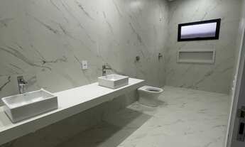 Imagem 3: Casa com 3 suítes localizada no condomínio Alphaville - Anápolis GO