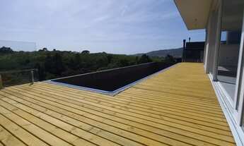 Imagem 3: SOBRADO EM CONDOMÍNIO, 3 SUÍTES, CLOSET, GARAGEM E PISCINA, À VENDA, EM GAROPABA/SC