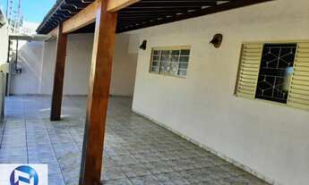 Imagem 2: Imperdível oportunidade: Casa à venda em São José do Rio Preto-SP, Jardim Conceição! 4 qua