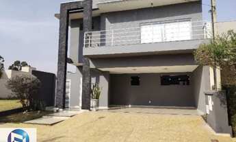 Imagem 2: Casa em Condomínio de Luxo com 3 Suítes e 4 Vagas na Village Mirassol III - Mirassol-SP