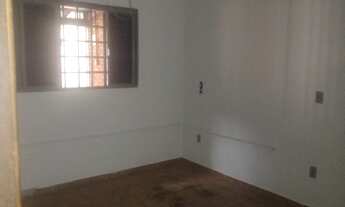 Imagem 5: Sobrado com casa no fundo ADAPTADO PARA FÁBRICA DE JÓIAS/SEMI JÓIAS 08 SALAS, 01 RECEPÇÃO