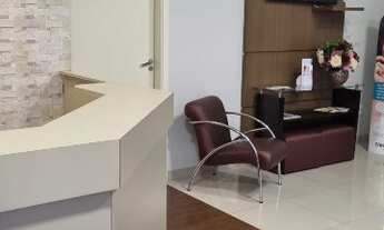 Imagem 3: Sala comercial 12 m² com recepção, 4 vagas na frente, banheiros, para locação, no bairro s