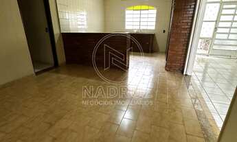 Imagem: Casa espaçosa à venda em São José do