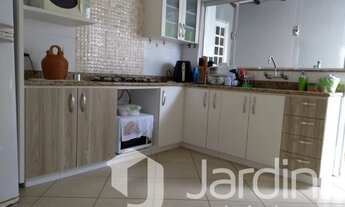 Imagem 7: Casa bem localizada no Jardim Califórnia em Franca