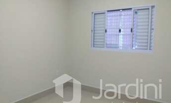 Imagem 7: Ótima casa a venda com garagem coberta no Jardim Palestina