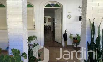 Imagem: Vende se belíssima casa no Vila Flores