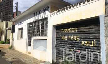 Imagem: 218M² de Área Total na Rua Floriano Peixoto