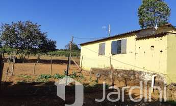 Imagem 2: Rancho a venda na Estrada da Mata em Ibiraci mg