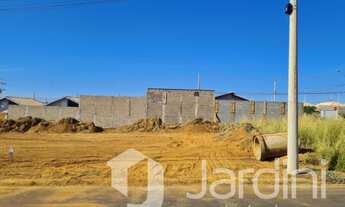 Imagem: 400M² de Área Total na Rua Afonso Borges
