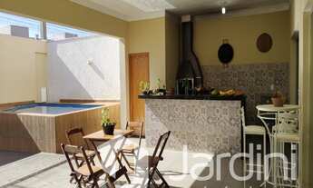 Imagem: Casa com Piscina a Venda na Villa Santa