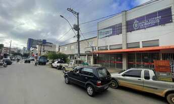 Imagem 4: Lojão linear para locação anual no Centro de Guarapari com 220 m², 2 banheiros