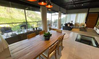 Imagem 2: Casa exuberante à venda em Buenos Aires, nas montanhas de Guarapari, com vista para o mar