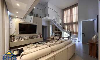 Imagem 3: SHA Conjunto 05 - Altíssimo Padrão, Finíssimo Acabamento e Sofisticada em Condomínio Fecha