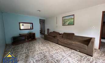 Imagem 4: 4 dormitórios, 1 suítes, 2 banheiro, 3 vagas na garagem, 660M² de Área Construída