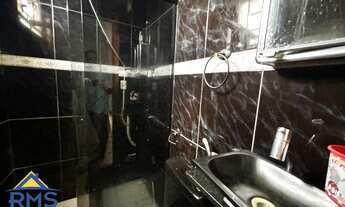 Imagem 6: 4 dormitórios, 1 suítes, 2 banheiro, 3 vagas na garagem, 660M² de Área Construída