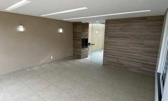 Imagem 7: 3 dormitórios, 1 suítes, 2 vagas na garagem, 200M² de Área Construída