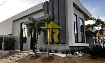 Imagem 2: Casa em Condomínio para Locação em São José do Rio Preto-SP: 3 quartos, 3 suítes, 3 salas