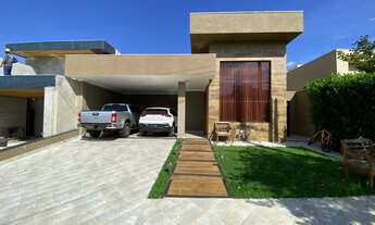 Imagem: Casa de alto padrão em condomínio com