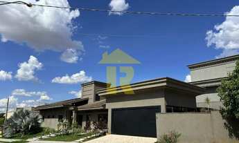 Imagem 2: Casa de luxo no Golden Park: 3 quartos, 3 suítes, 3 salas, 5 banheiros, 6 vagas de garagem