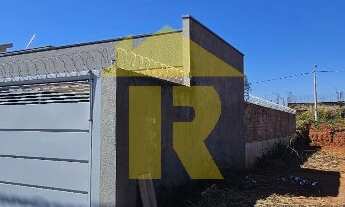 Imagem 2: Casa para Venda em São José do Rio Preto-SP - 3 Quartos, 1 Suíte, 2 Salas, 2 Banheiros, 2