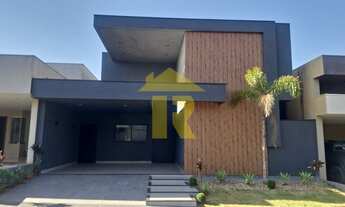 Imagem: Casa de alto padrão em condomínio no Village