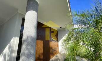 Imagem 3: Encante-se com esta incrível casa em condomínio de luxo no Terra Vista Residence Club em M