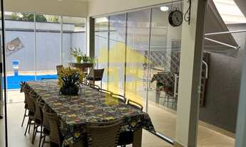 Imagem: Impecável casa em condomínio à venda