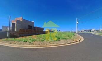 Imagem: Terreno de 395,38 m² em condomínio exclusivo