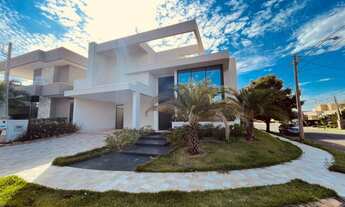 Imagem: Casa em Condomínio de Luxo à Venda em