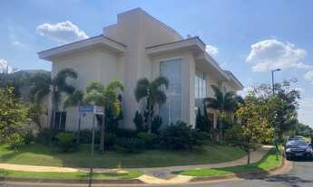 Imagem: Residência de Luxo em Condomínio Casa