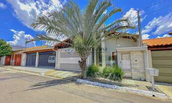 Imagem: CASA RESIDENCIAL em ALFENAS - MG, RESIDENCIAL