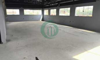 Imagem 3: Ótimo salão sobre loja comercial no Jardim Rina, em Santo André!