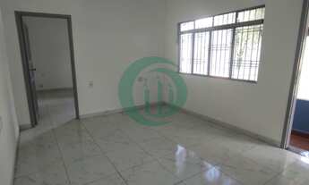 Imagem 2: Casa assobradada à venda na Vila Helena, Santo André