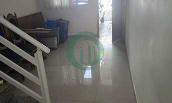 Imagem 2: Sobrado à Venda no Jardim Stetel, em Santo André