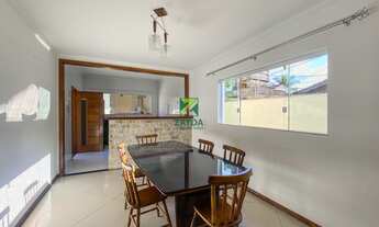 Imagem 3: Casa à venda no Centro de Barra de São João-RJ: 4 quartos, 2 suítes, 2 salas, 3 banheiros