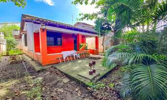 Imagem 2: Casa linear com 03 quartos e quintal amplo, no Centro de Barra de São João