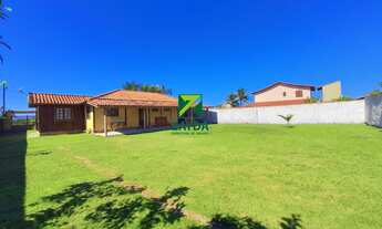 Imagem 6: Casa linear com vista para o mar, 03 quartos e amplo jardim gramado, no Bairro Peixe Doura