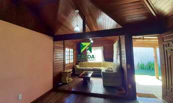 Imagem 3: Casa linear com vista para o mar, 03 quartos e amplo jardim gramado, no Bairro Peixe Doura